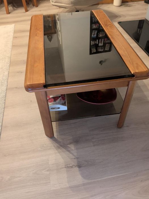 Mesa de sala (cerne)