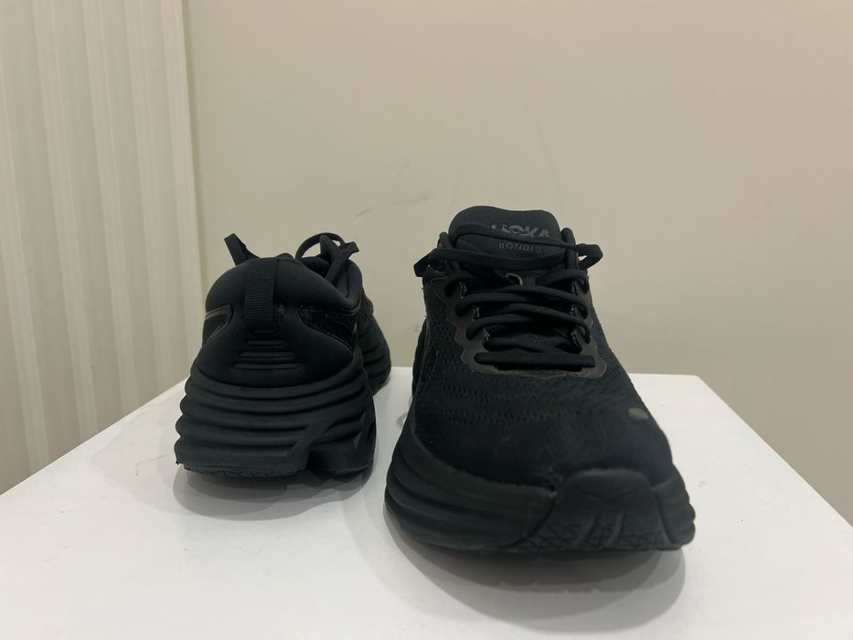 Кросівки Hoka Bondi 8