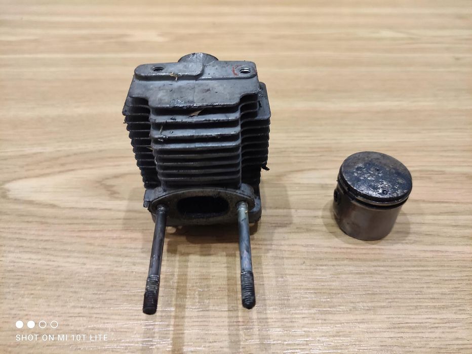 Kubota X760 Nożyce Cylinder Tłok Komplet