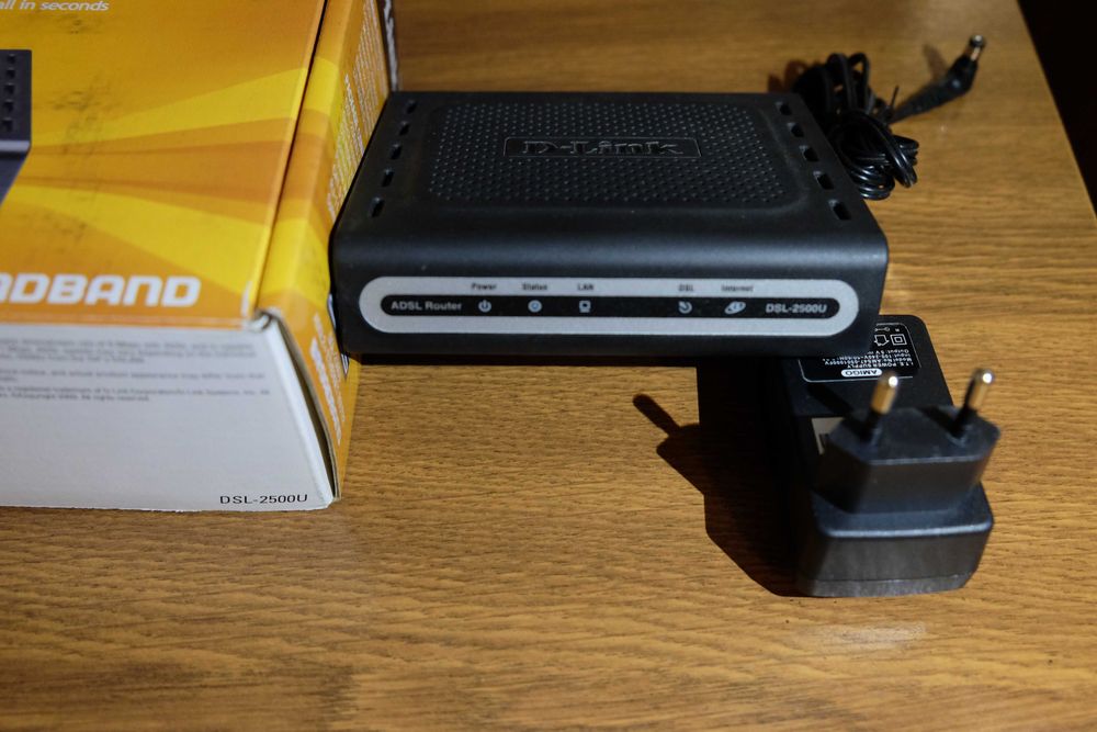 Роутер D-Link DSL-2500U