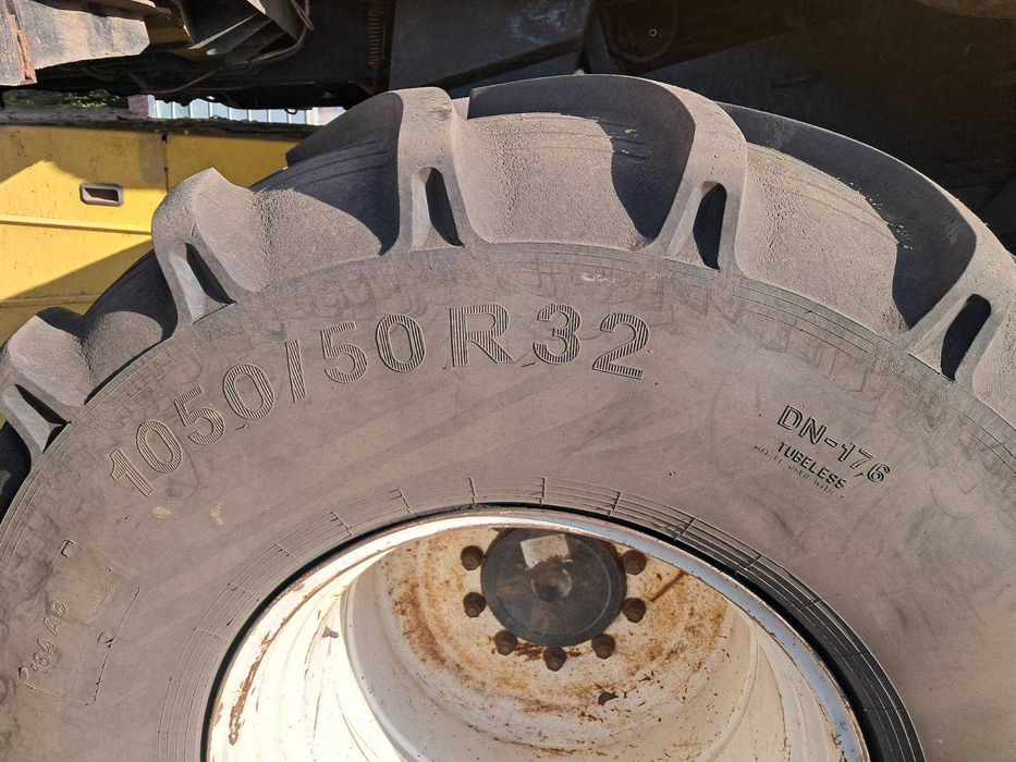 Комбайн New Holland Cr 9080 - 2008 року