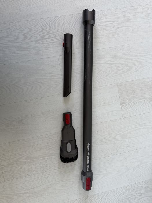 Продам пилосос Dyson V7 animal extra
