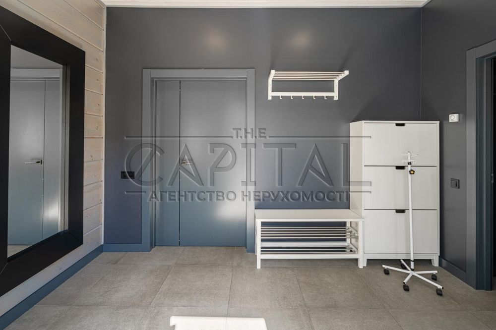 Оренда будинку з басейном у Київ Riverside Family Club