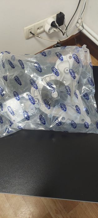 Помпа водяная Митсубиши Паджеро Спорт 3.0