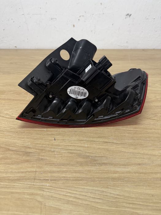 Lampa lewy tyl VW Passat B8 kombi, Europa
