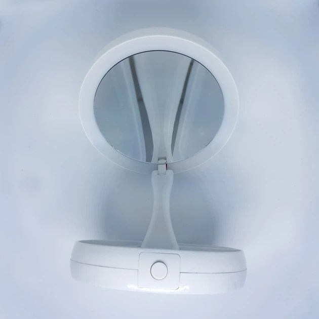 Дзеркало нове з підсвіткою