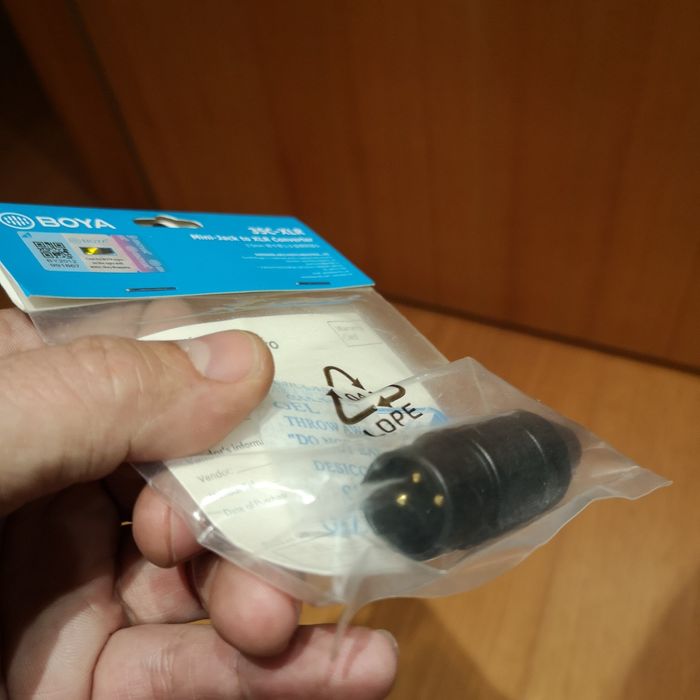 Adaptador Boya de Minijack para XLR passivo