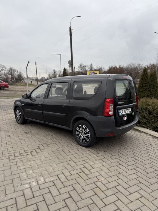 Renault Logan MCV в Універсалі Dacia