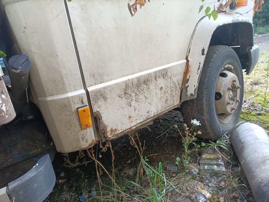 Mercedes T2 711D
