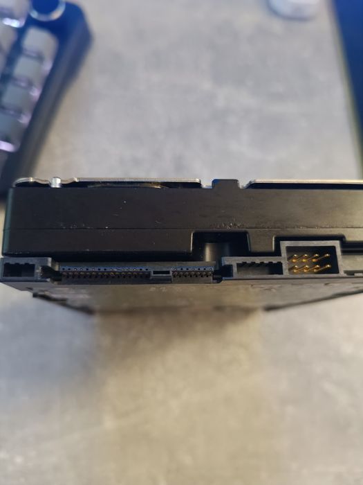 Диск 2 TB SAS DISK (не SATA)