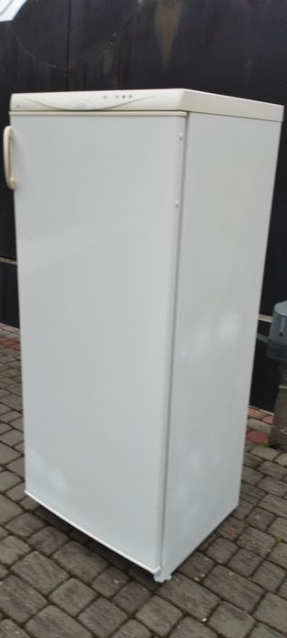 Морозилка Морозильна камера