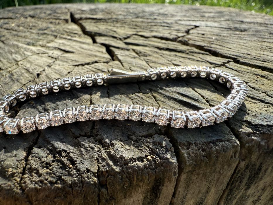 Теннисный браслет с бриллиантами