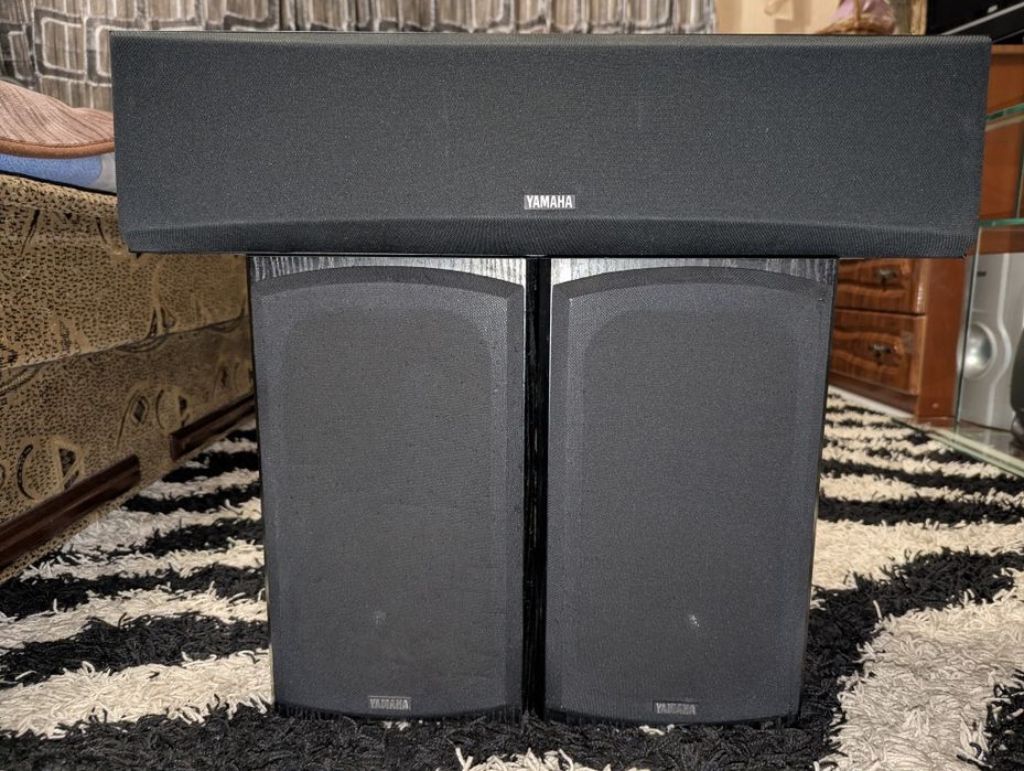 2 Колонки Yamaha NS-G30 1 Колонка Ns-C150