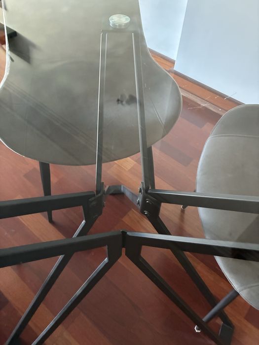 Mesa de Jantar AREA – Vidro Temperado Redondo 110 cm