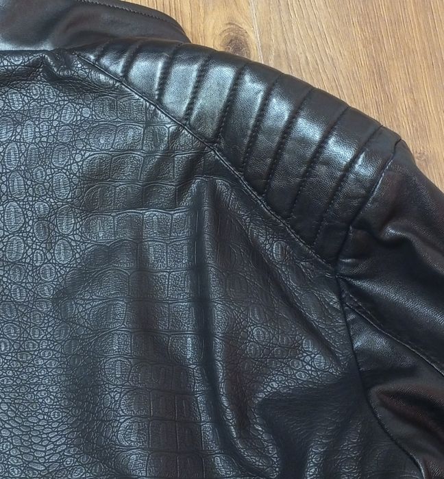 Неперевершена куртка кожзам 46-48