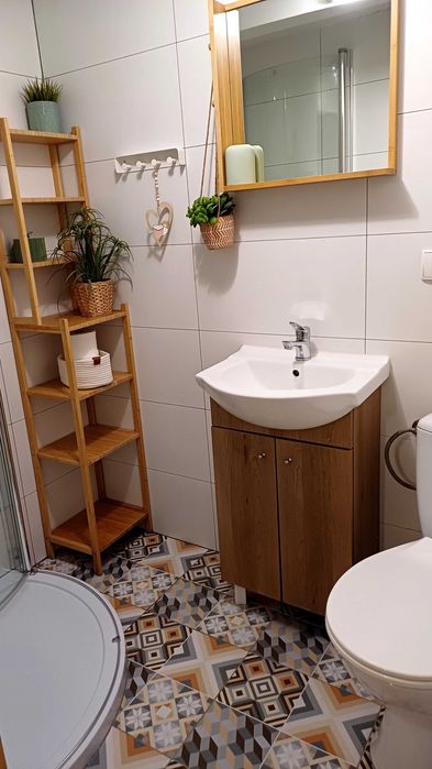 Domek na Kaszubach z balią/jacuzzi nad jeziorem bez sąsiadów.