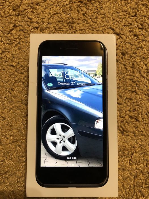 Продам IPhone 8 / 64ГБ