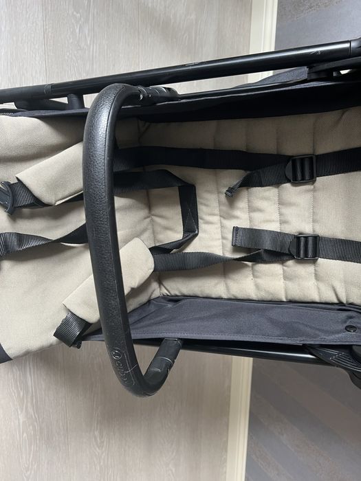 Дитячий візочок Cybex Beezy classic beige