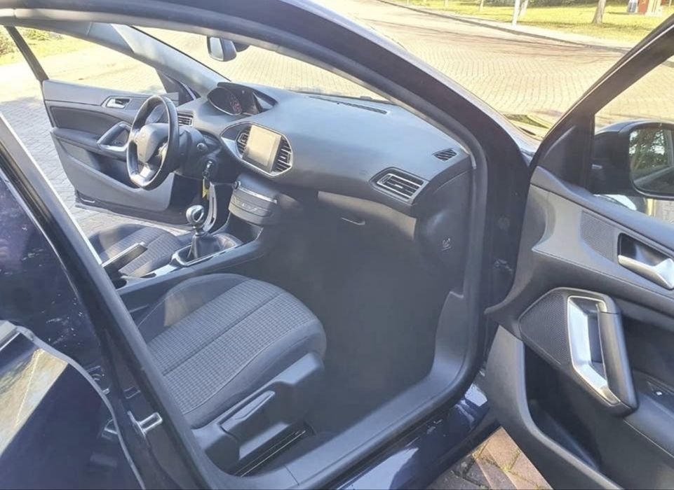 Peugeot 308SW 1.5 Blue-HDI Active 102 cv Ano 2018