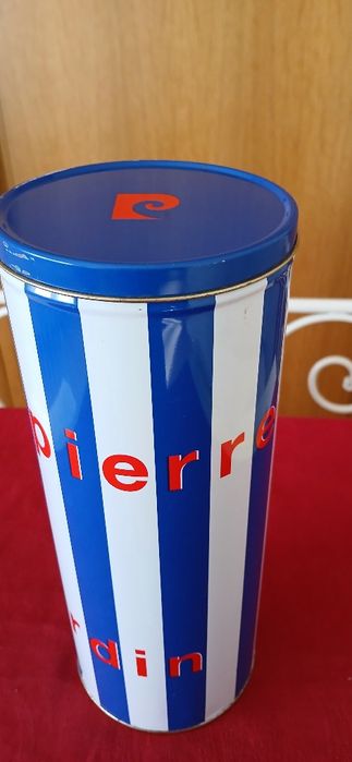 Lata pierre cardin, vazia