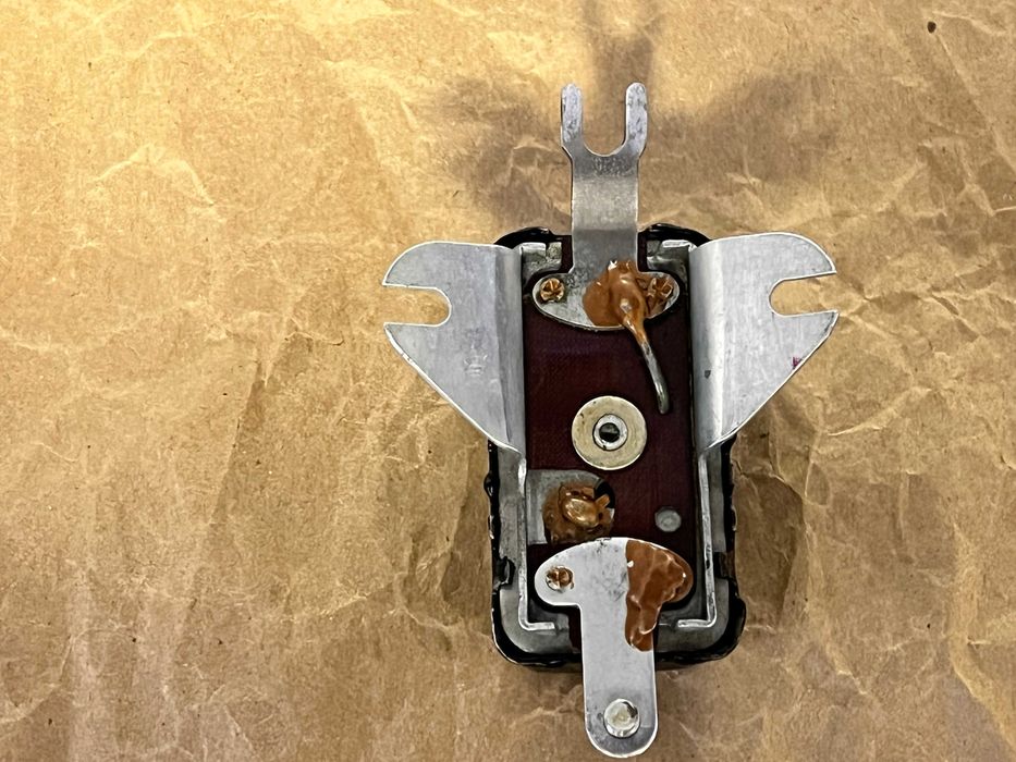 Нове реле генератора ЦБ 4118 6v,ГАЗ ММ,ЗиС,ТИЗ АМ 600,ГАЗ 67,ИЖ 8,9,12