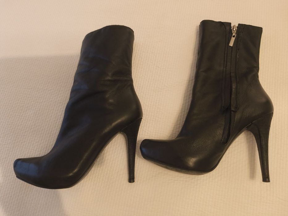Botas de pele genuina usadas duas vezes