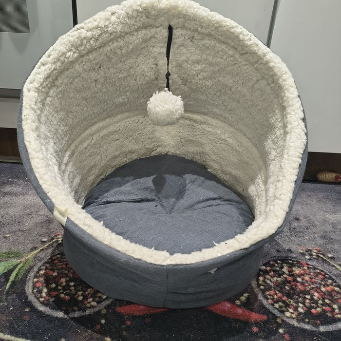 Legowisko / budka dla kota