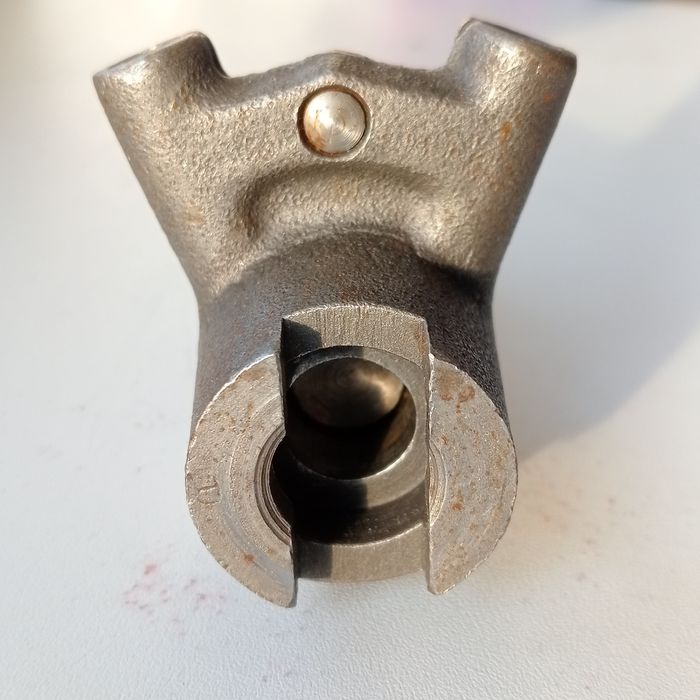 Рогатий вал Ява оригінальний ЧССР бензопила