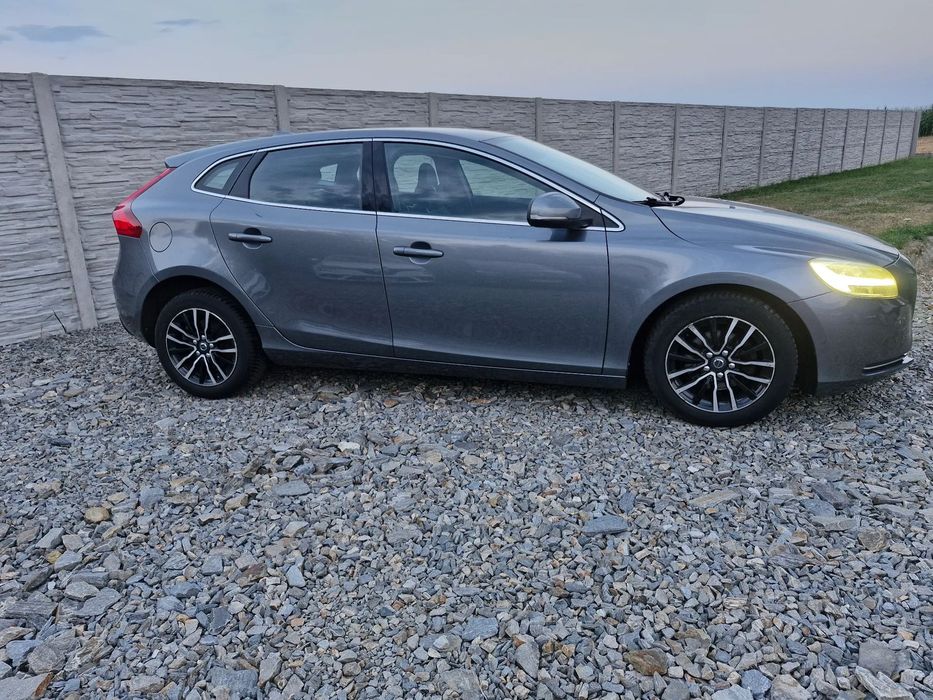 Volvo V40 Inscryption!!!