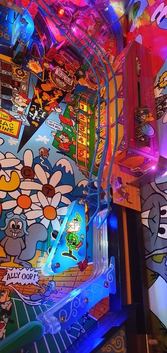 Flipper fliper pinball Rocky and Bullwinkle
