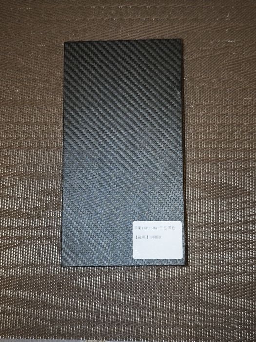 Чехол в коробке на iPhone 16 pro max carbon ultra slim black 600d,1500
