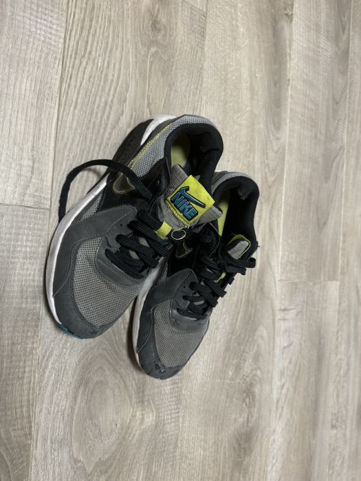 Кросівки 39 розмір