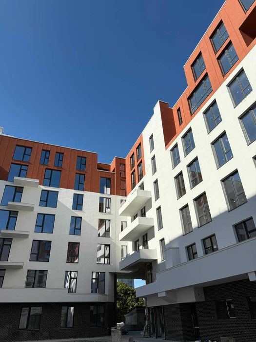 Продаж 3-кім квартири з терасою у будинку преміум-класу ЖК Зелена-111