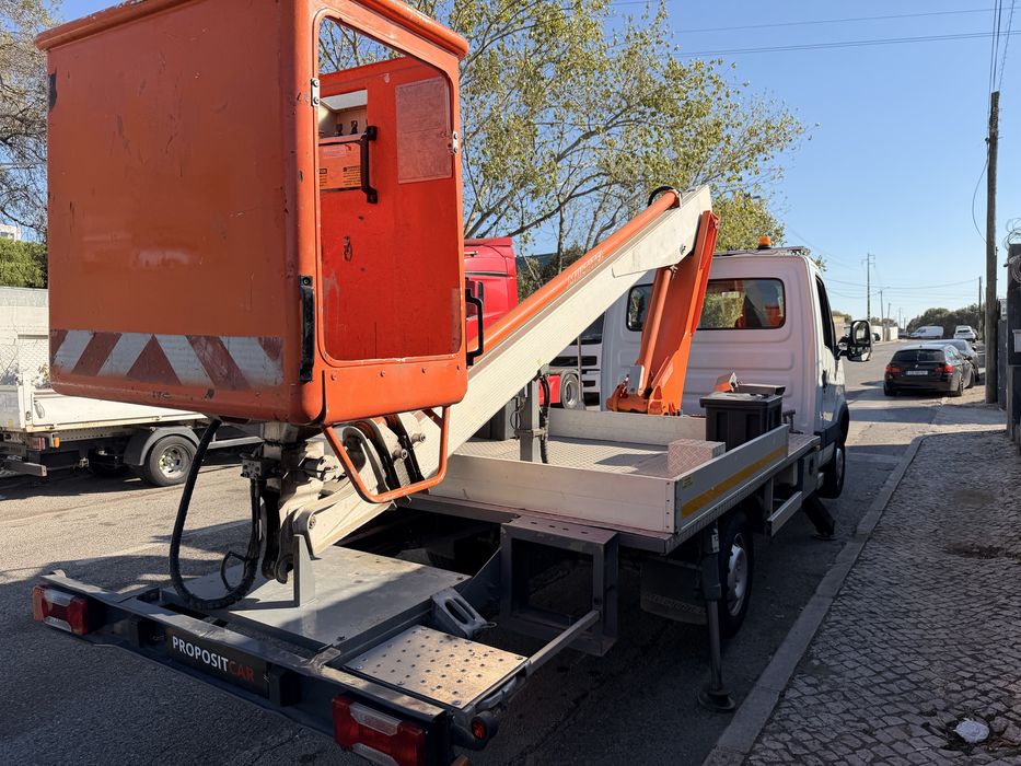 IVECO DAILY 12s13 Grua Cesto MULTITEL 18 Metros Excelente Apenas 118.000km ###OPORTUNIDADE###