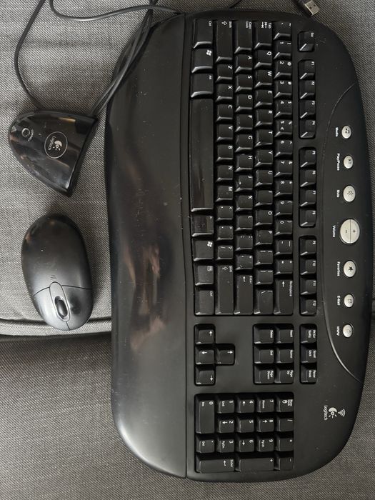 Zestaw bezprzewodowy Logitech – klawiatura + mysz+ odbiornik USB