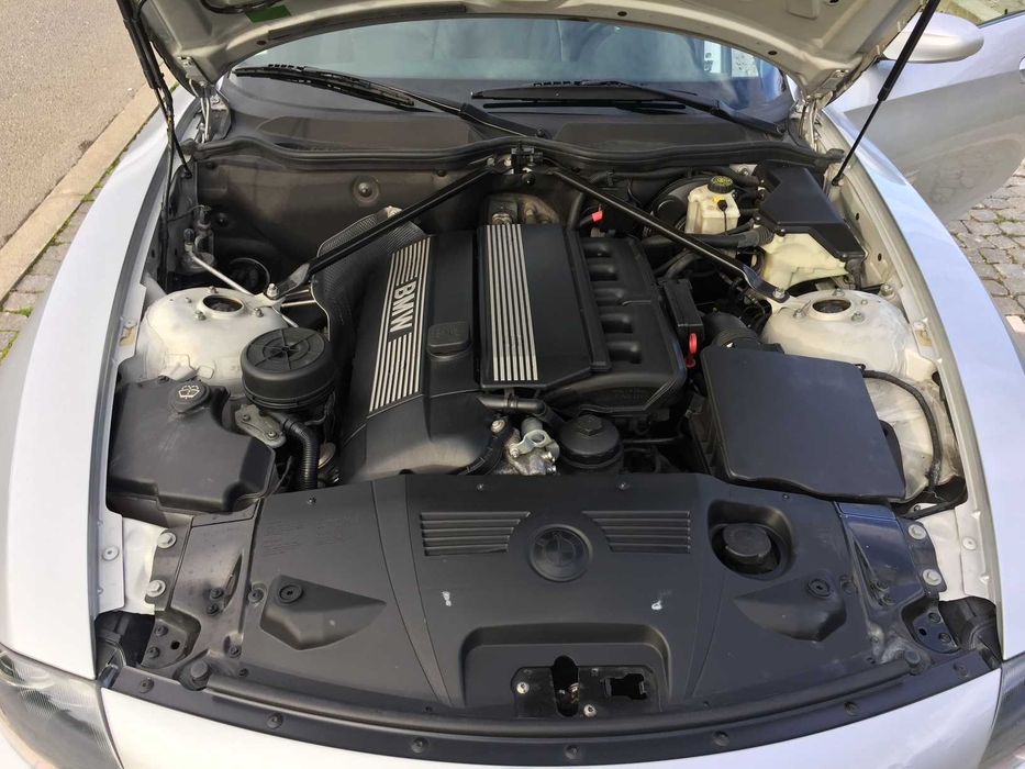 BMW Z4 2.2 caixa manual