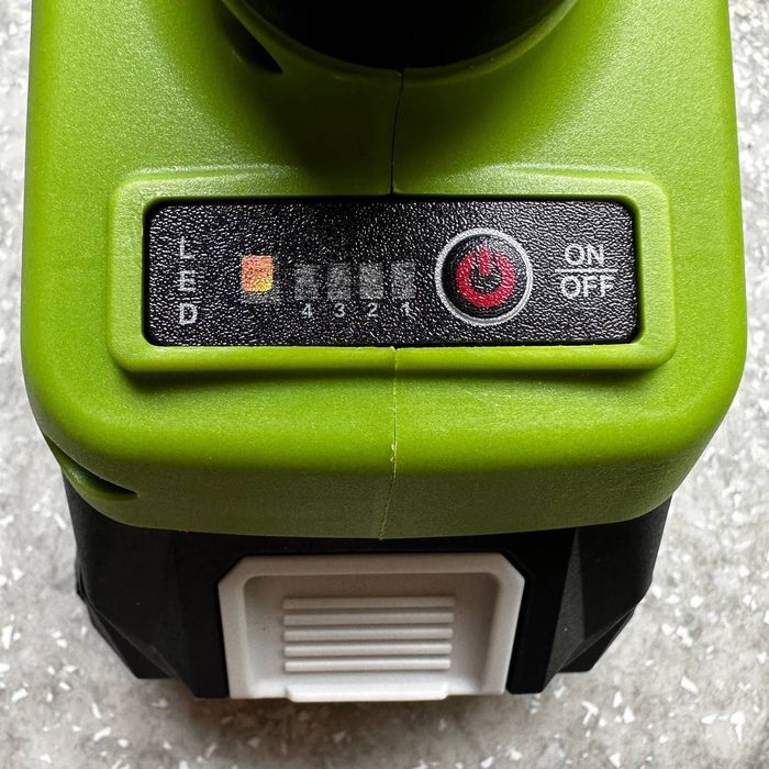 Акумуляторний секатор Procraft ES28Li ( акб і зп )