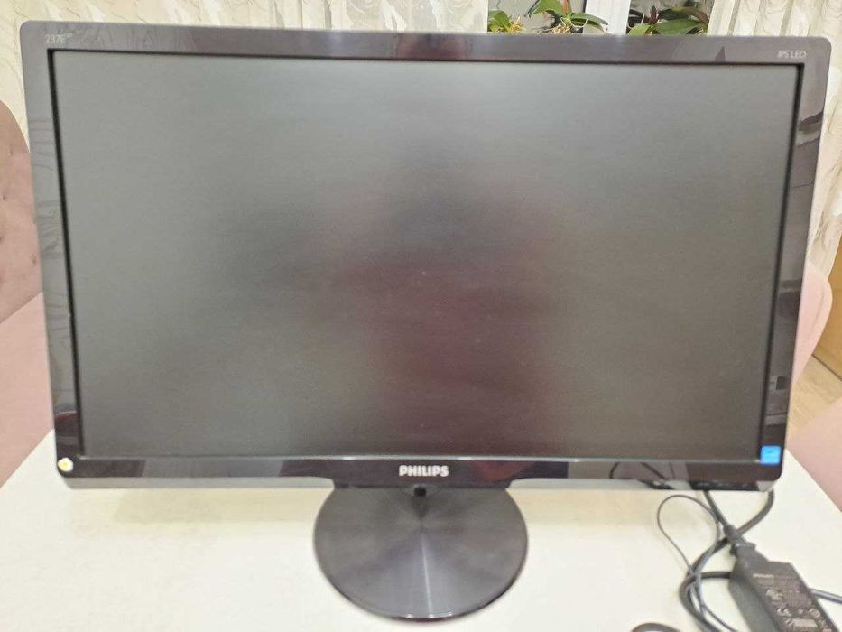 Монітор Philips 237E4QHSD/01 + Т2 тюнер Strong