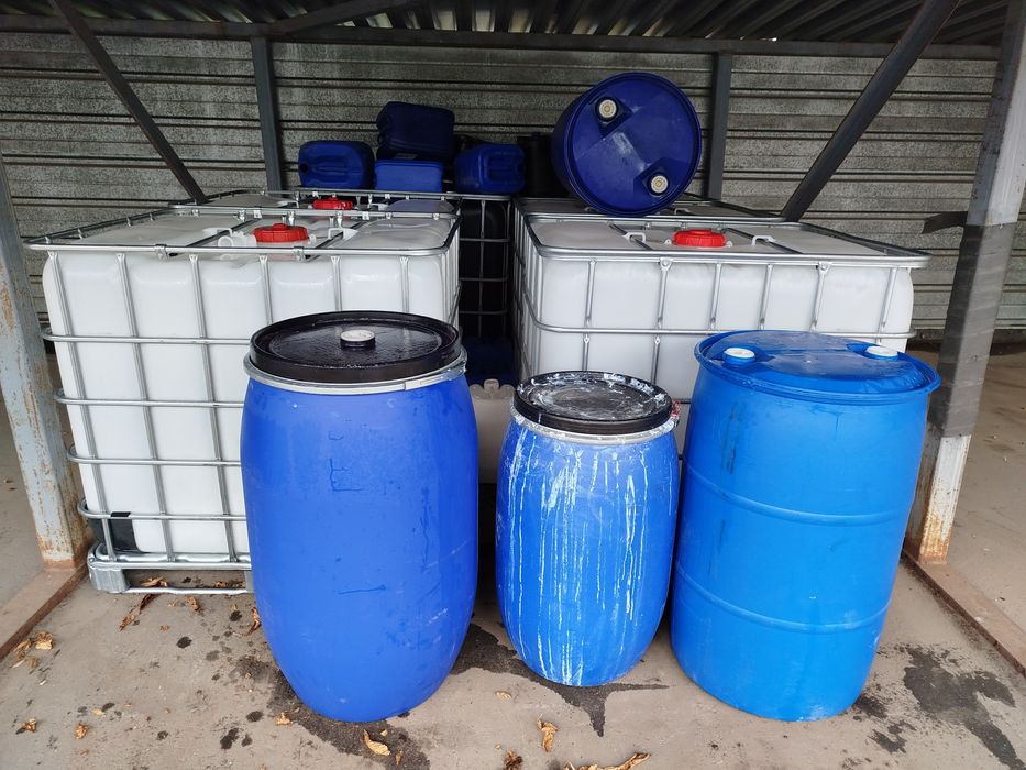 Єврокуб на піддоні 1000 л. в Харкові.