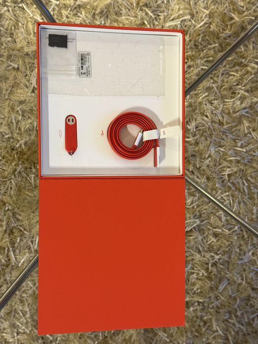 OnePlus One 64GB – Impecável – Com Caixa Original (Relíquia)