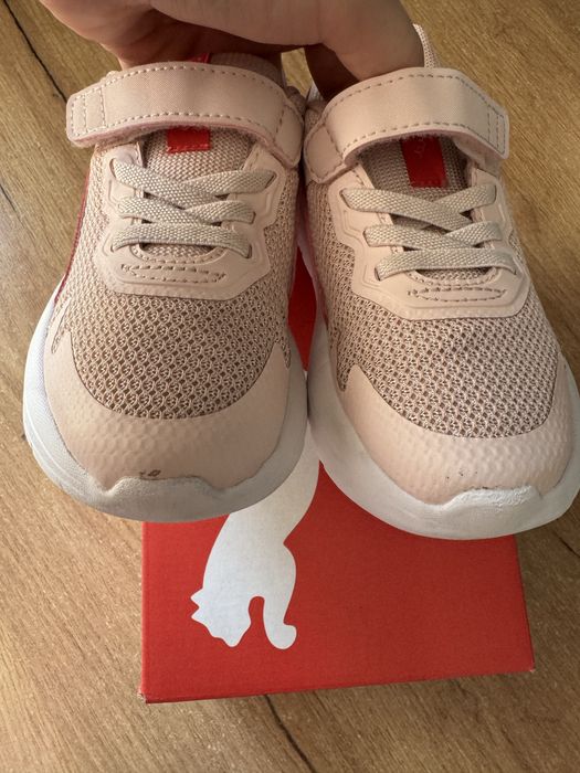 Кросівки PUMA для дівчинки
