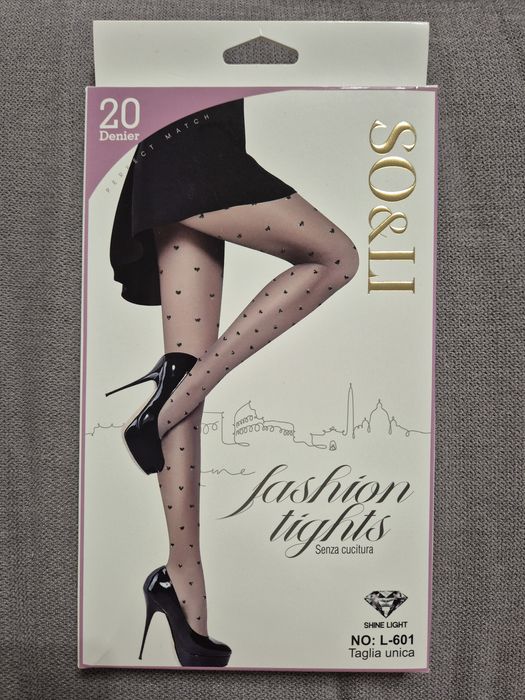 Czarne rajstopy w posrebrzane serduszka