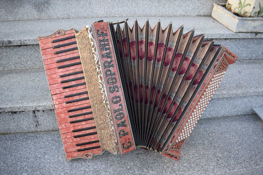 Acordeao Paolo Soprani