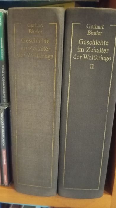Vendo livros antigos de história alemã - Guerras mundiais