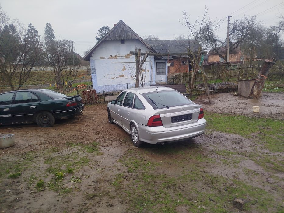 Розборка Опиль Вектра 2,2 мотор