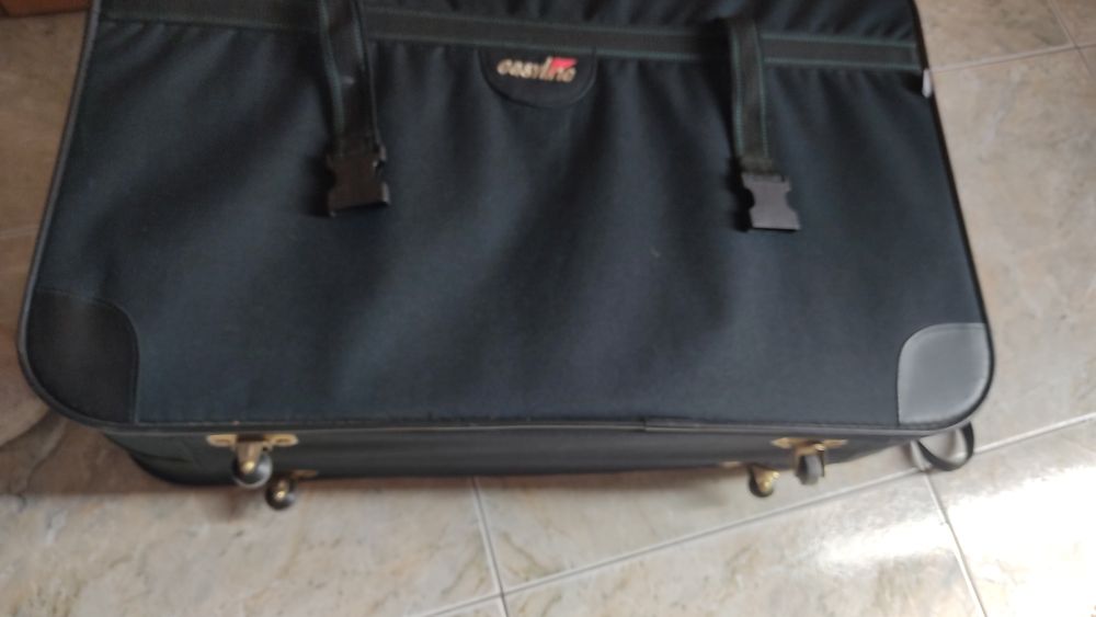 Mala de viagem preta