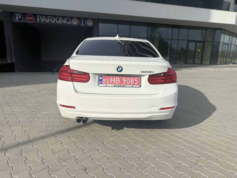 BMW 328i , 2014 рік