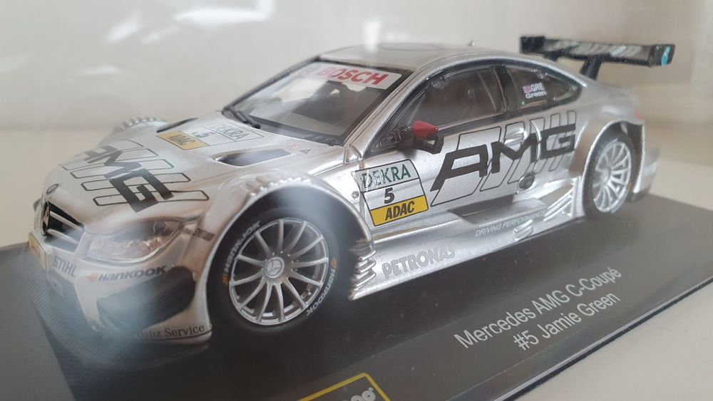 Miniaturas 1/32 Mercedes e Ford