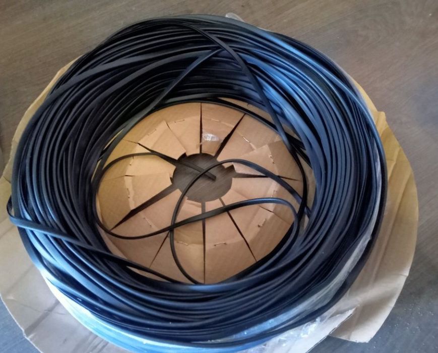 Nowa kedra listwa na zbiornik boczki komar Romet motorynka czarna 2 mb