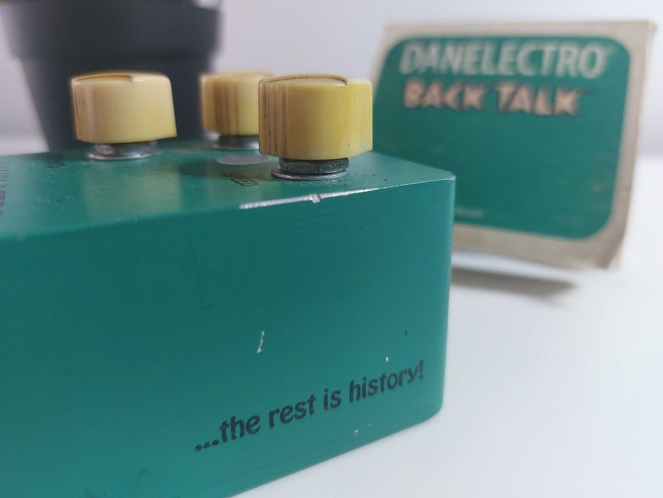 Danelectro Back Talk Reverse Delay – Pedal de Guitarra Efeito Vintage
